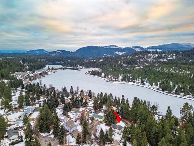 6933 W Tesemini DR, Spirit Lake, ID 83869