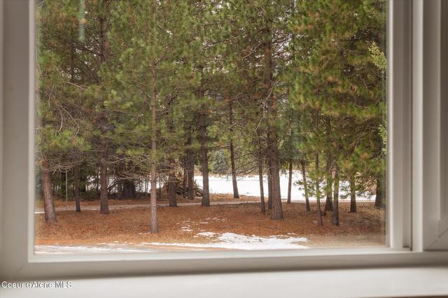 6933 W Tesemini DR, Spirit Lake, ID 83869