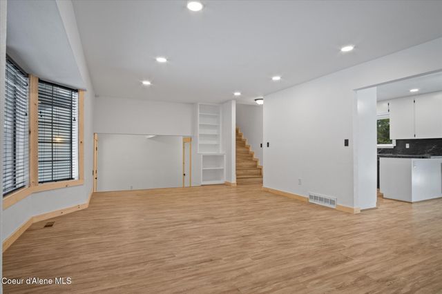 6933 W Tesemini DR, Spirit Lake, ID 83869