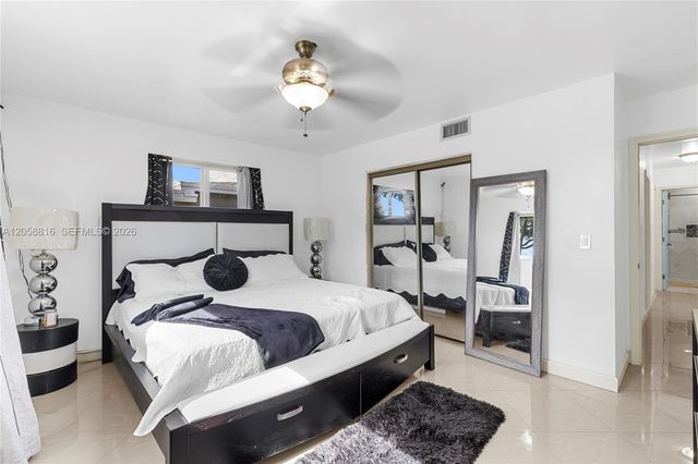 840 N 70th Way, Hollywood, FL 33024