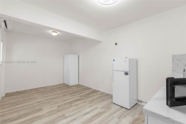 840 N 70th Way, Hollywood, FL 33024