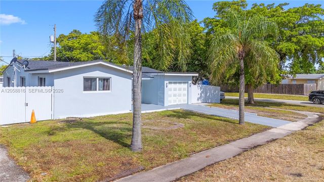840 N 70th Way, Hollywood, FL 33024