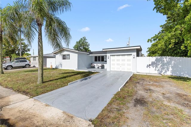 840 N 70th Way, Hollywood, FL 33024