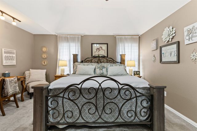 106 Hedges Circle, Weatherford, TX 76085