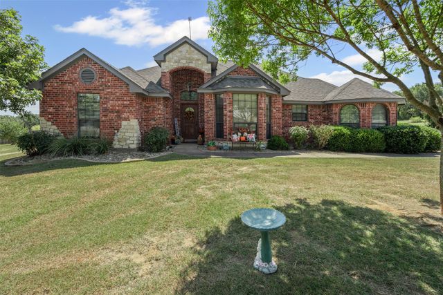 106 Hedges Circle, Weatherford, TX 76085