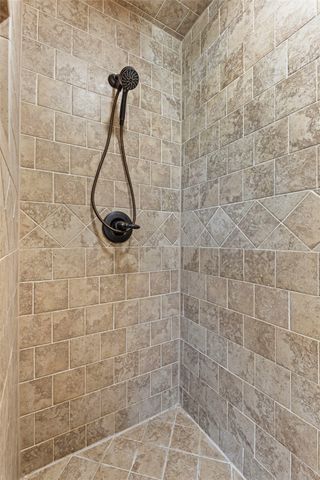 106 Hedges Circle, Weatherford, TX 76085