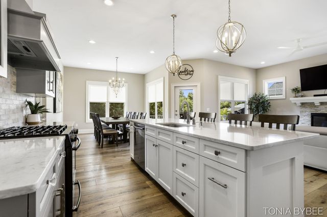 5565 Albright Avenue Sw, City Of Wyoming, MI 49418