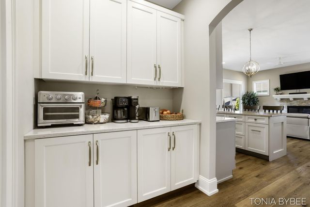 5565 Albright Avenue Sw, City Of Wyoming, MI 49418