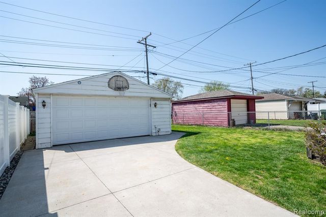 13273 Cunningham Street, Southgate, MI 48195