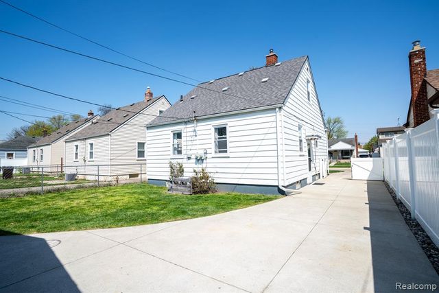 13273 Cunningham Street, Southgate, MI 48195