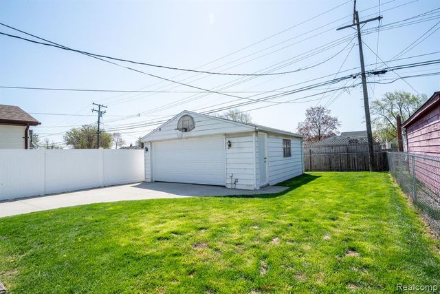 13273 Cunningham Street, Southgate, MI 48195