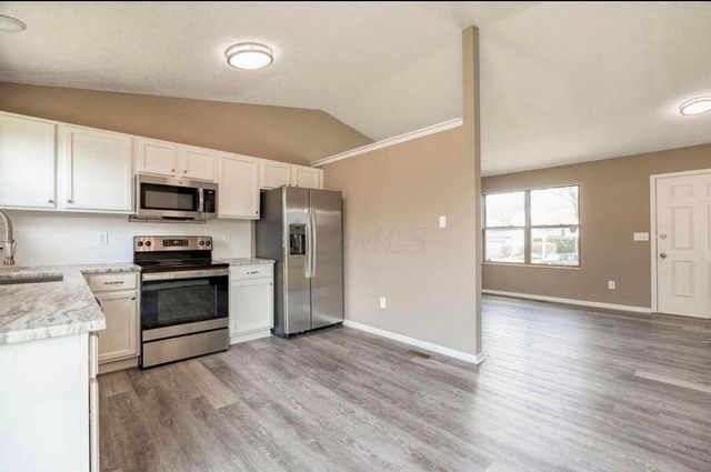 2737 Raphael Drive, Columbus, OH 43232