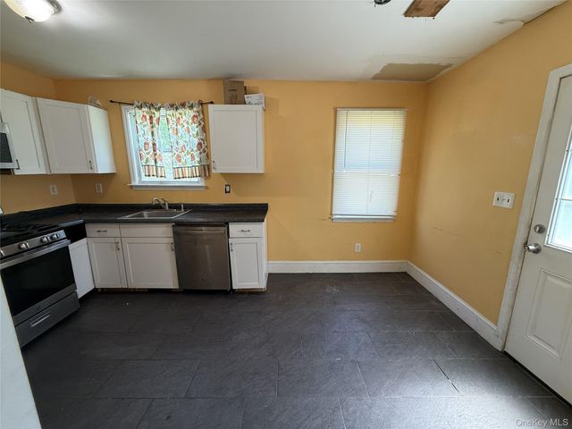 109 Myrtle Avenue, New Windsor, NY 12553
