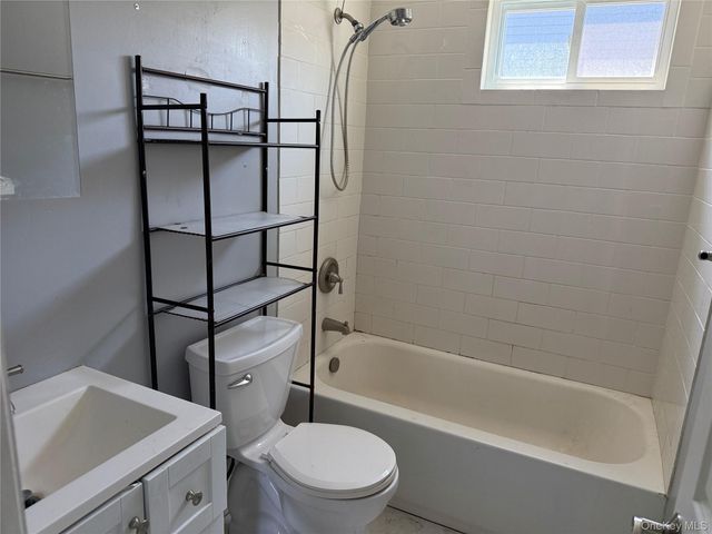 109 Myrtle Avenue, New Windsor, NY 12553