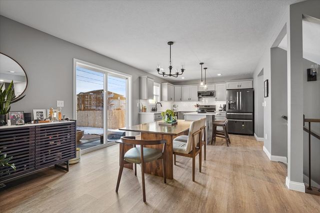 1727 Eide Road, Bloomington, IL 61704