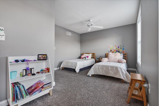 1727 Eide Road, Bloomington, IL 61704