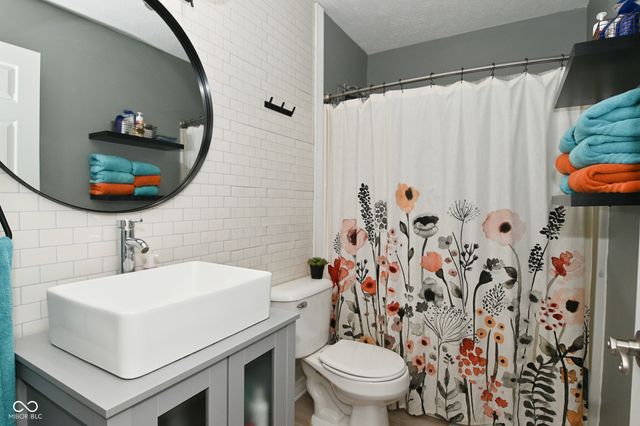 1258 Spring Lake Drive, Brownsburg, IN 46112