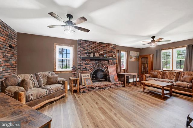5824 OAKLAND RD, Baltimore, MD 21227