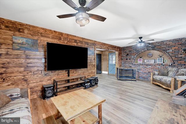 5824 OAKLAND RD, Baltimore, MD 21227