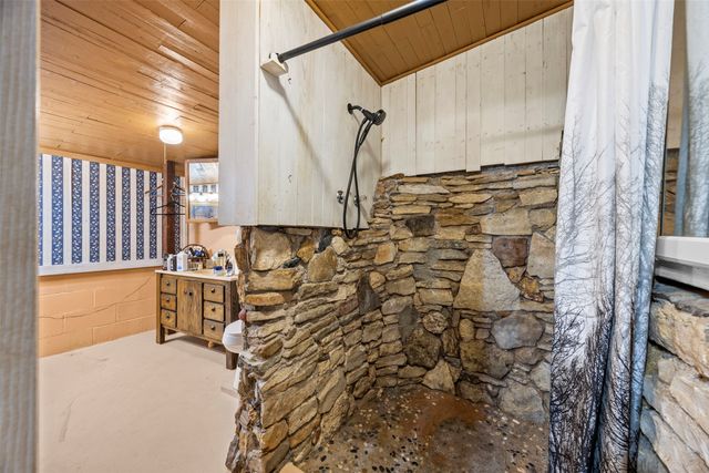 15509 Mitchell Bend Court, Granbury, TX 76048