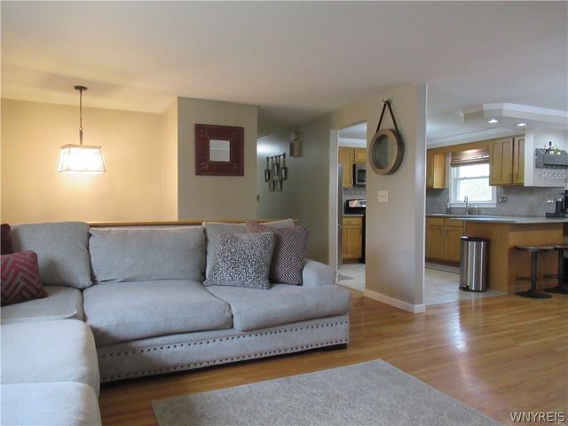 4164 Glenwillow Drive, Hamburg, NY 14075