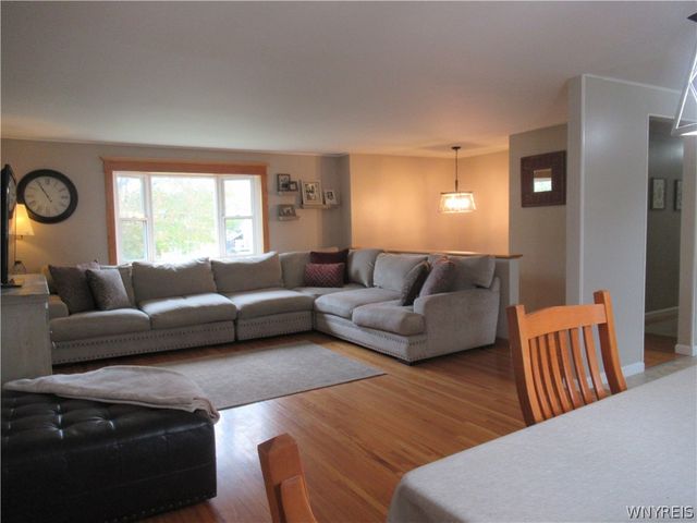 4164 Glenwillow Drive, Hamburg, NY 14075