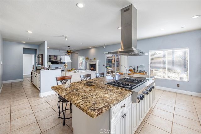 7813 Santa Angela, Highland, CA 92346