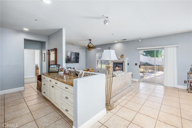 7813 Santa Angela, Highland, CA 92346