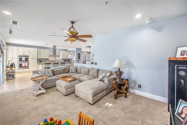 7813 Santa Angela, Highland, CA 92346