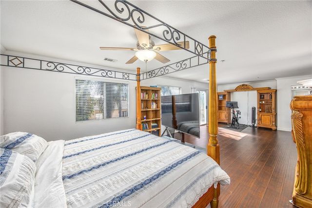 7813 Santa Angela, Highland, CA 92346