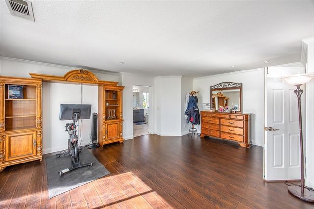 7813 Santa Angela, Highland, CA 92346