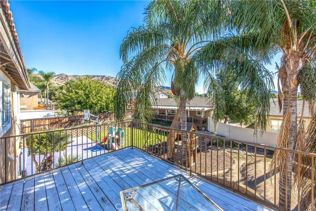 7813 Santa Angela, Highland, CA 92346