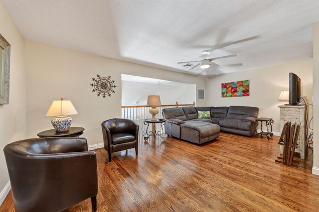 877 Auburnville Way C2, Whitman, MA 02382