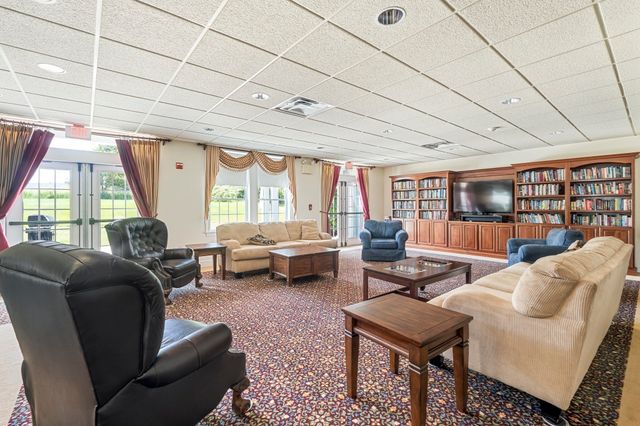 877 Auburnville Way C2, Whitman, MA 02382