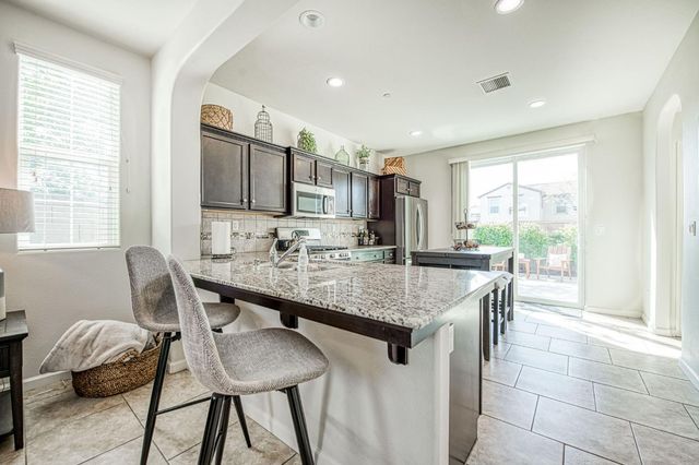 3752 Magnificent Way, Clovis, CA 93619