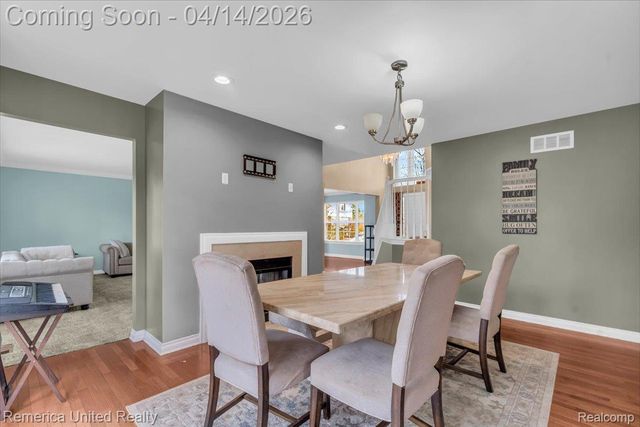 35901 Abbey Court, Romulus, MI 48174