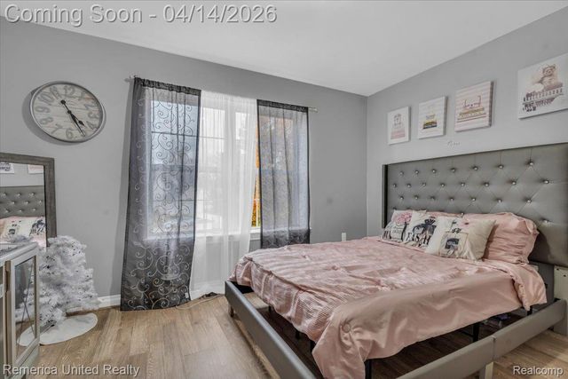 35901 Abbey Court, Romulus, MI 48174