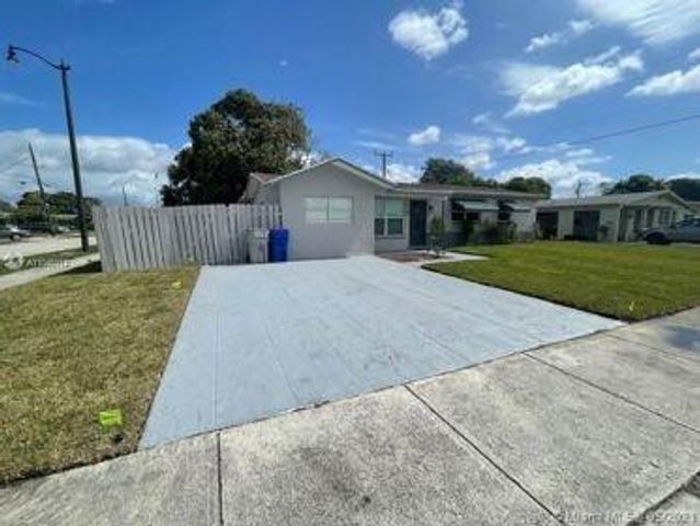 751 NW 18 Street, Pompano Beach, FL 33060