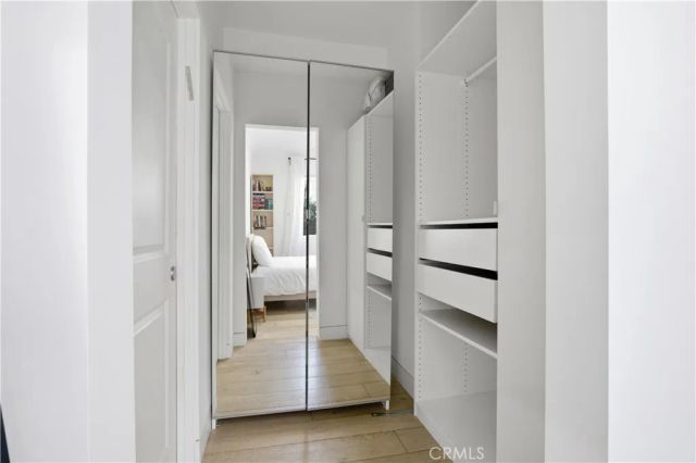 5209 Avenida Oriente Street, Tarzana, CA 91356