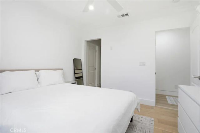 5209 Avenida Oriente Street, Tarzana, CA 91356