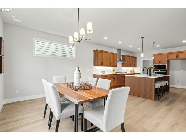 7260 Sw WINDFLOWER St, Wilsonville, OR 97070