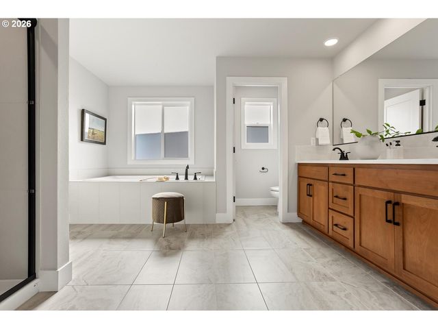 7260 Sw WINDFLOWER St, Wilsonville, OR 97070