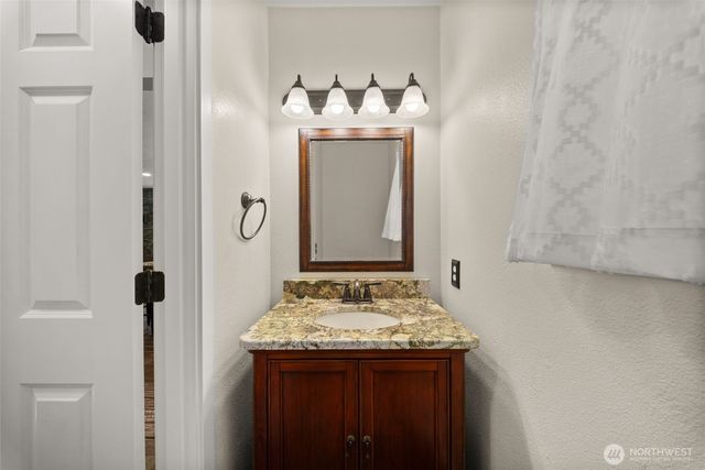 3627 Snug Harbor Road NE, Olympia, WA 98506
