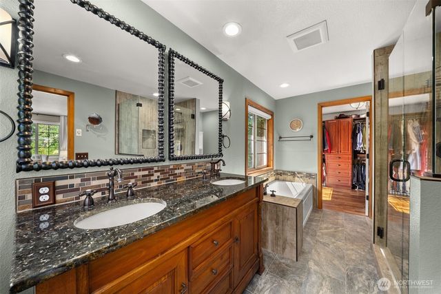 3627 Snug Harbor Road NE, Olympia, WA 98506
