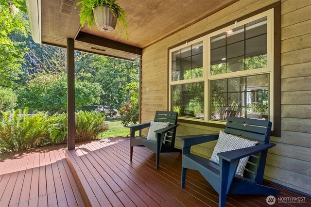 3627 Snug Harbor Road NE, Olympia, WA 98506