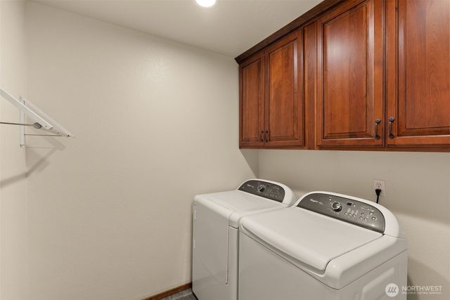 3627 Snug Harbor Road NE, Olympia, WA 98506