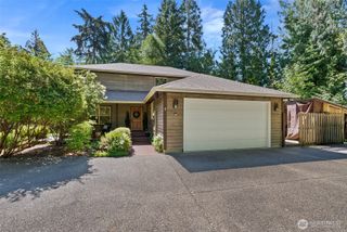 3627 Snug Harbor Road NE, Olympia, WA 98506