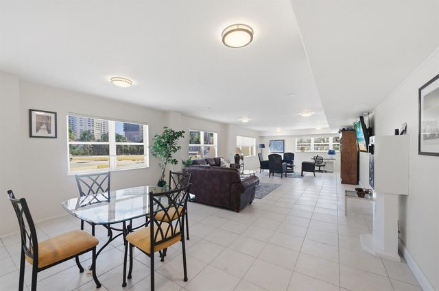 1200 Hibiscus Avenue 1101, Pompano Beach, FL 33062