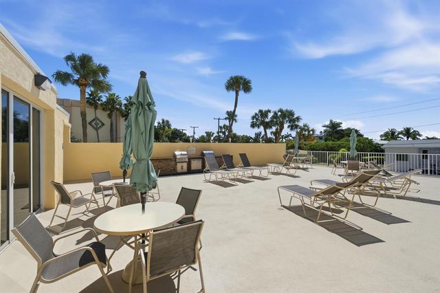 1200 Hibiscus Avenue 1101, Pompano Beach, FL 33062