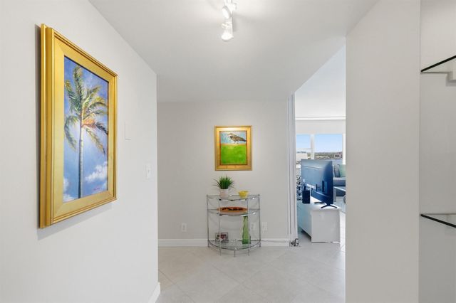 1200 Hibiscus Avenue 1101, Pompano Beach, FL 33062